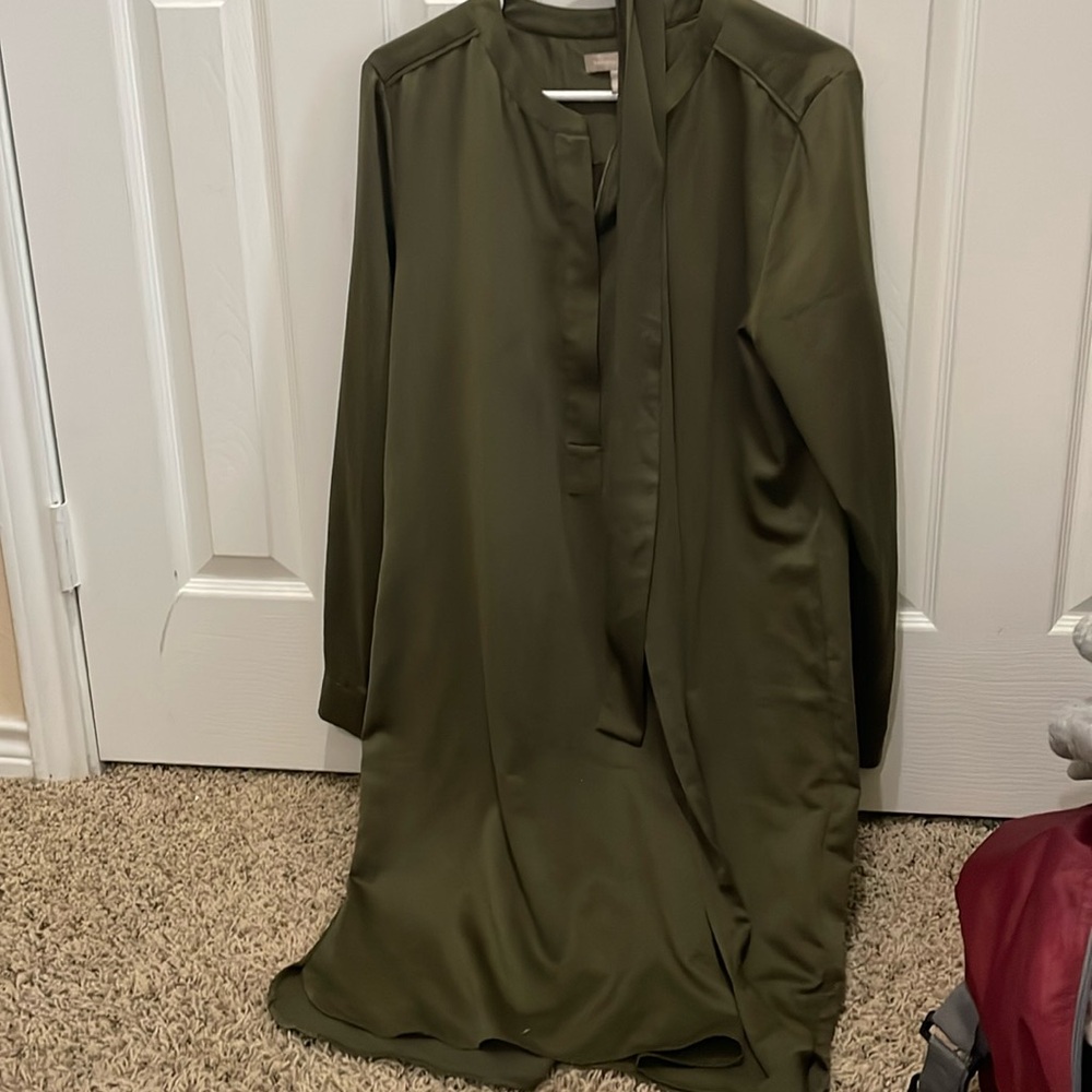 Banana Republic Bundle Lot of 4 size L Large 14 shirts and a dress long sleeve - Picture 2 of 6